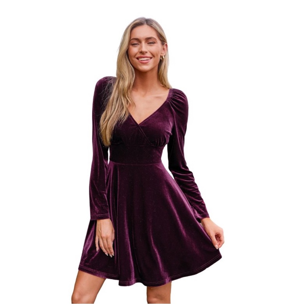 Cupshe Velvet Long Sleeve Dress in Dark Purple